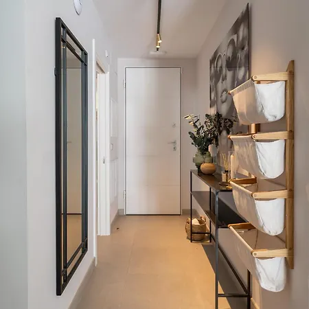 Apartment Gorgeous Townhouse *